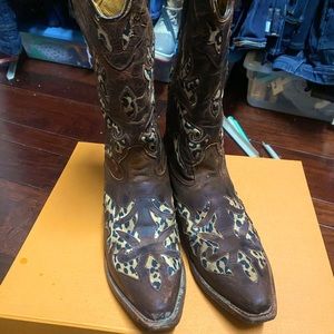 Johnny Ringo Cheetah leather cowboy boots size 9